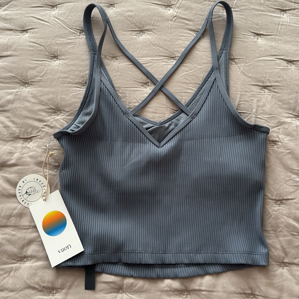Vuori Cropped Tank, Cross back straps, v-neck, size M - Picture 3 of 4